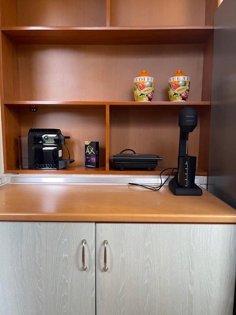 Maria'S Central Apartment ซานธี ภายนอก รูปภาพ